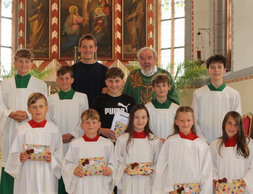 Ministrantenaufnahme, Ehrung und Verabschiedung in Binzwangen